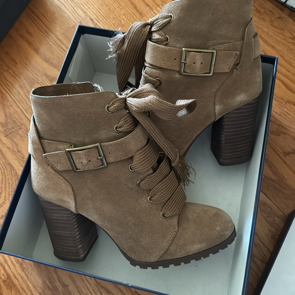 Brown splendid boots size 8. moderately worn - Picture 2 of 5